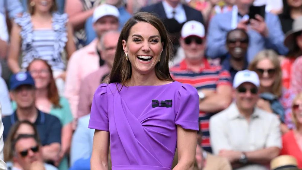 Tajna ljubičaste haljine Kate Middleton: Evo šta je željela poručiti