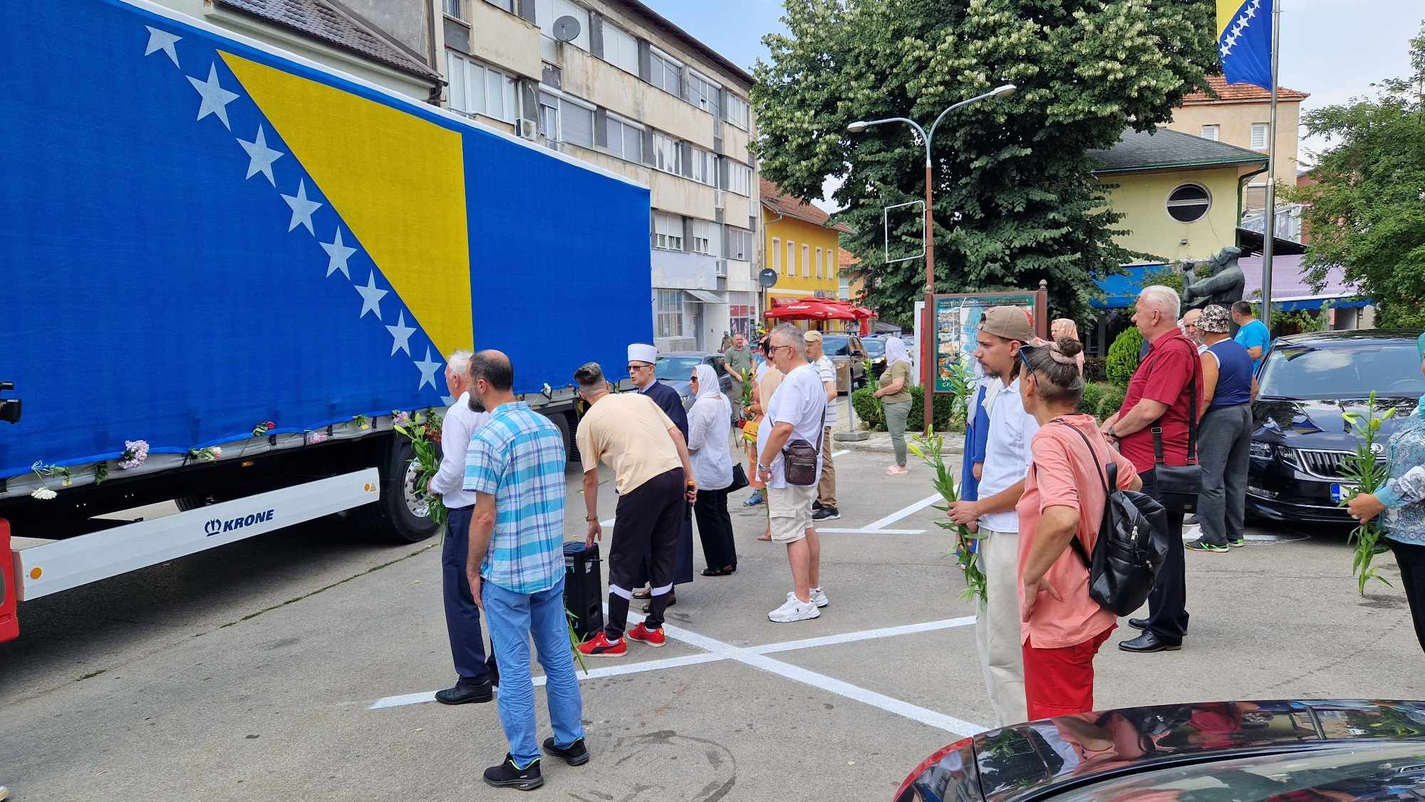 Tužna kolona ispraćena iz Ključa i Bosanskog Petrovca: Konačan smiraj naći će četiri žrtve