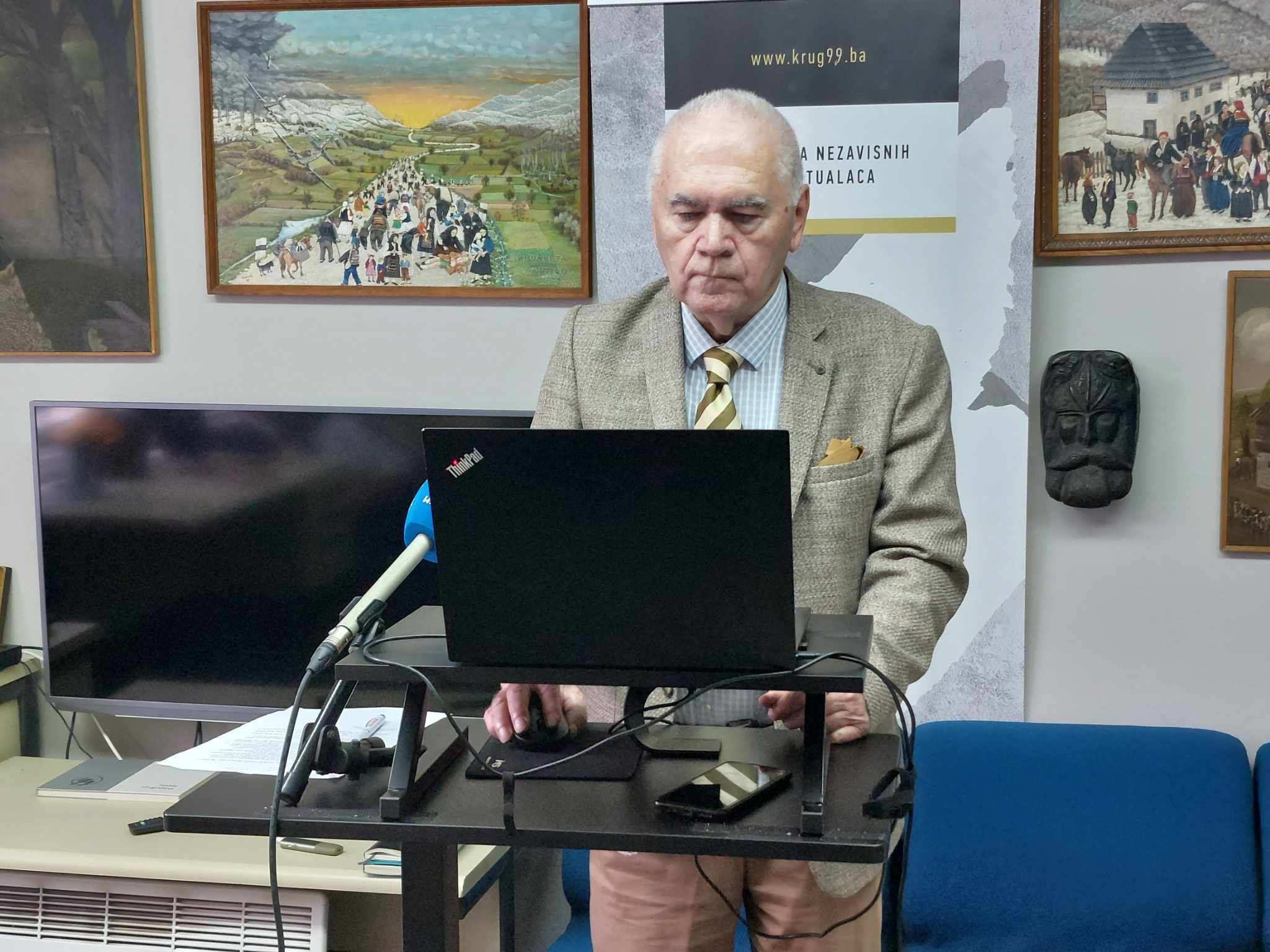 Na Konvenciji učestvuje više nevladinih organizacija, udruženja, a odazvale su se i četiri političke stranke: SBiH, NES, SDA i DF. 