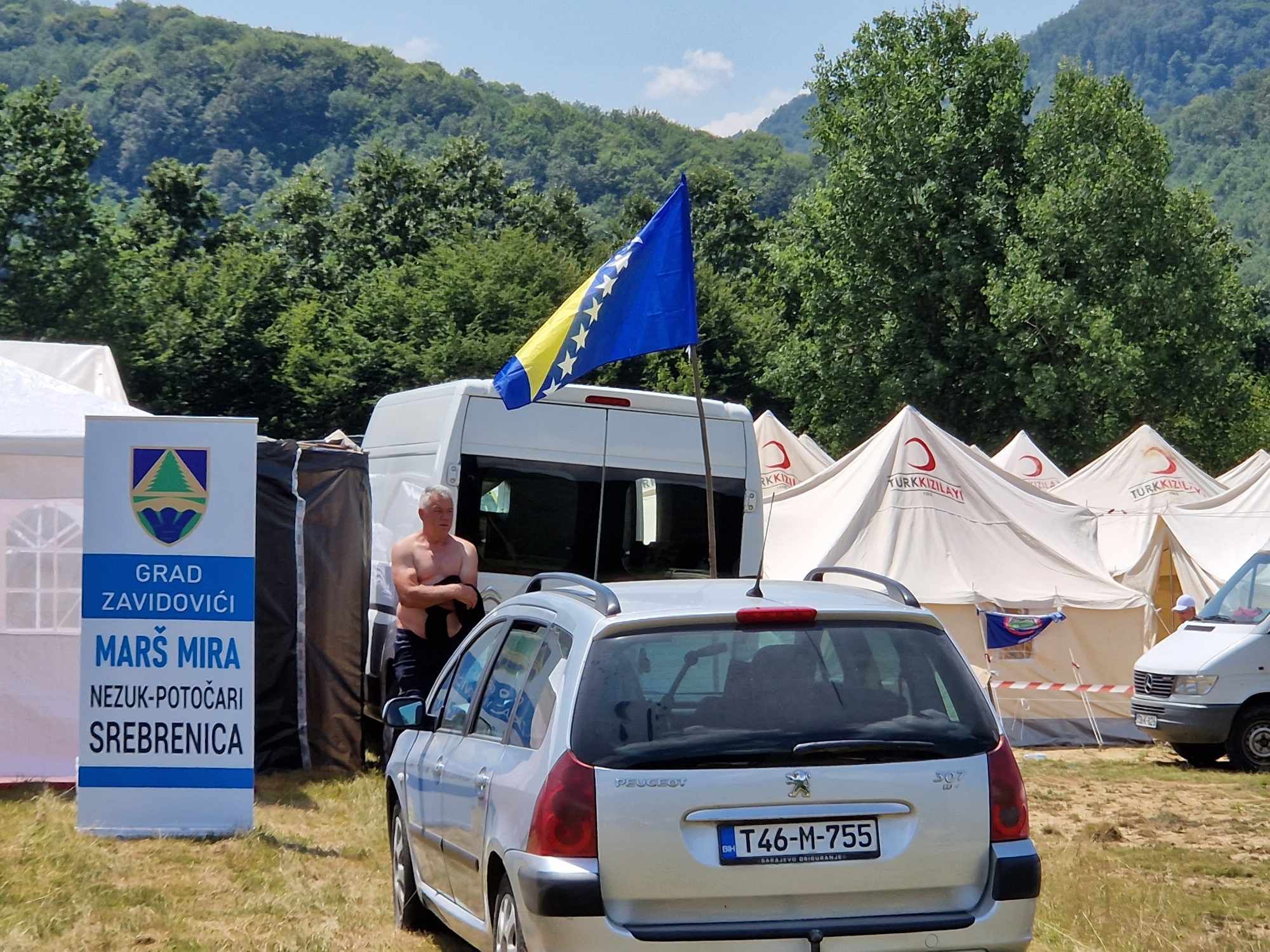Bitno je ukazati kako je ovo 20. po redu marš, dakle ove godine je 20 godina od prvog pohoda koji je naišao na brojne probleme, ali je održan