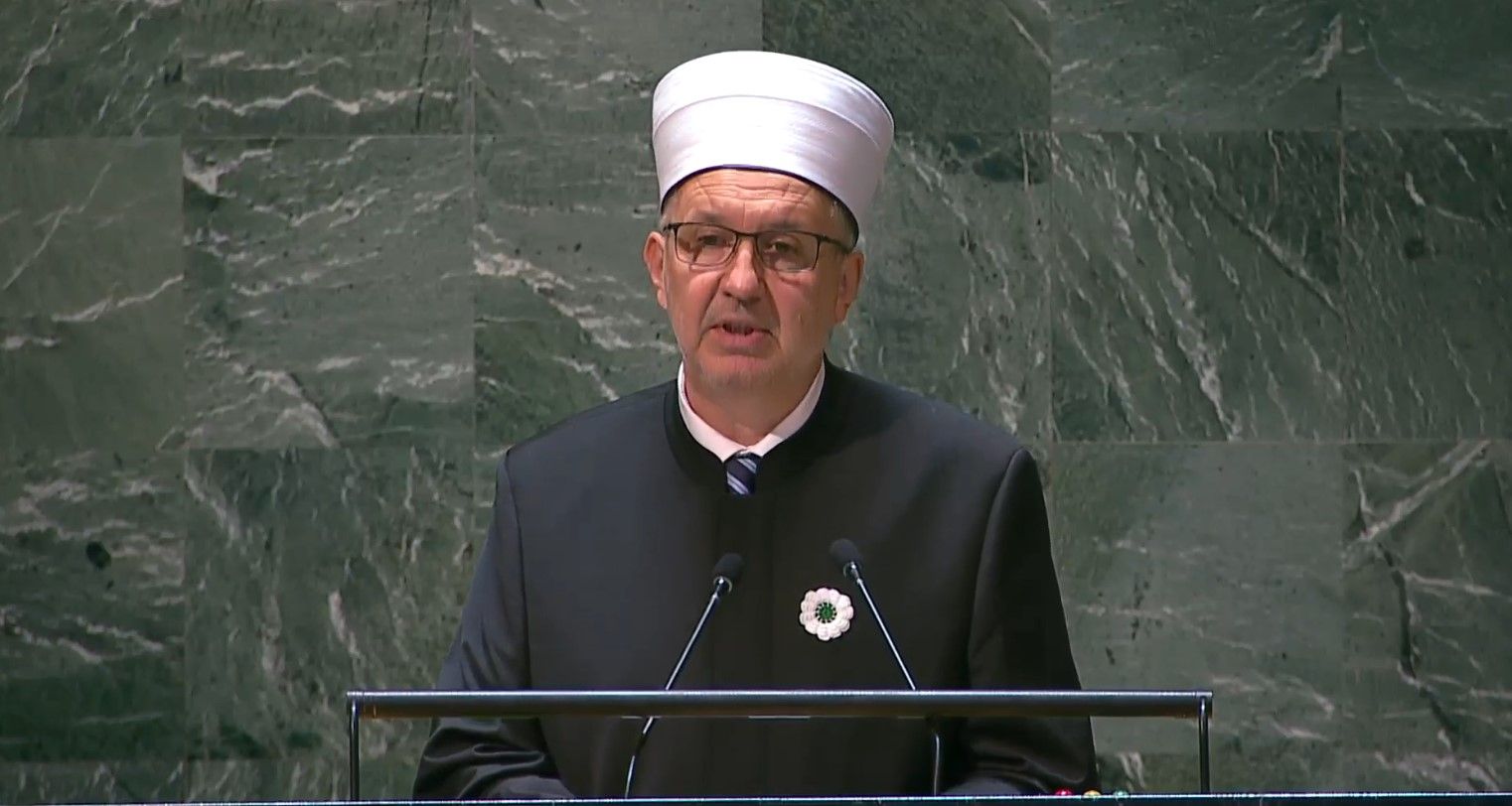 Među prvim povratnicima u Srebrenicu bili su imami, duhovni lideri, mladići tek izašli iz fakultetskih učionica.