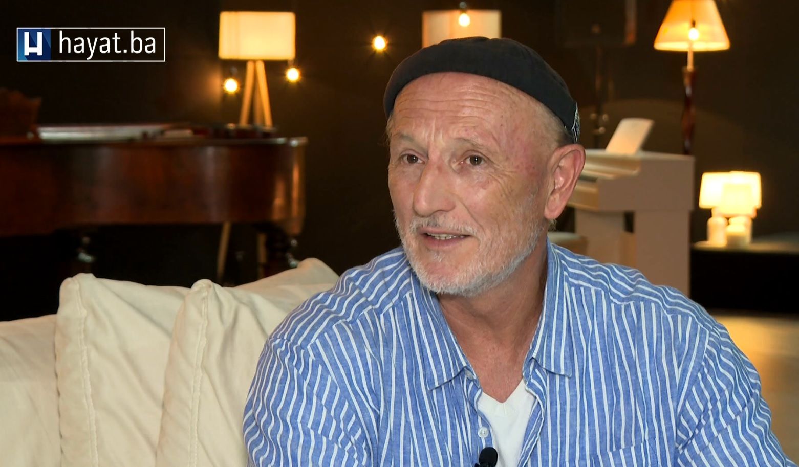 Mustafa je napisao i 4 knjige, te izdao nekoliko materijala za djecu