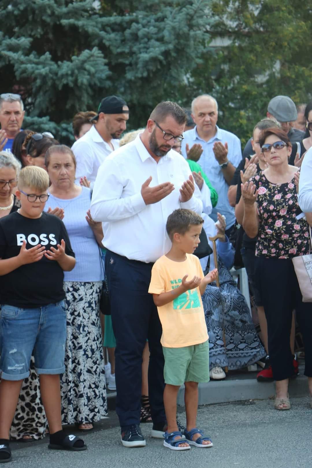 Otvorenjem spomen-parka završena je manifestacija "Sedmica sjećanja" koja je počela 1. jula            