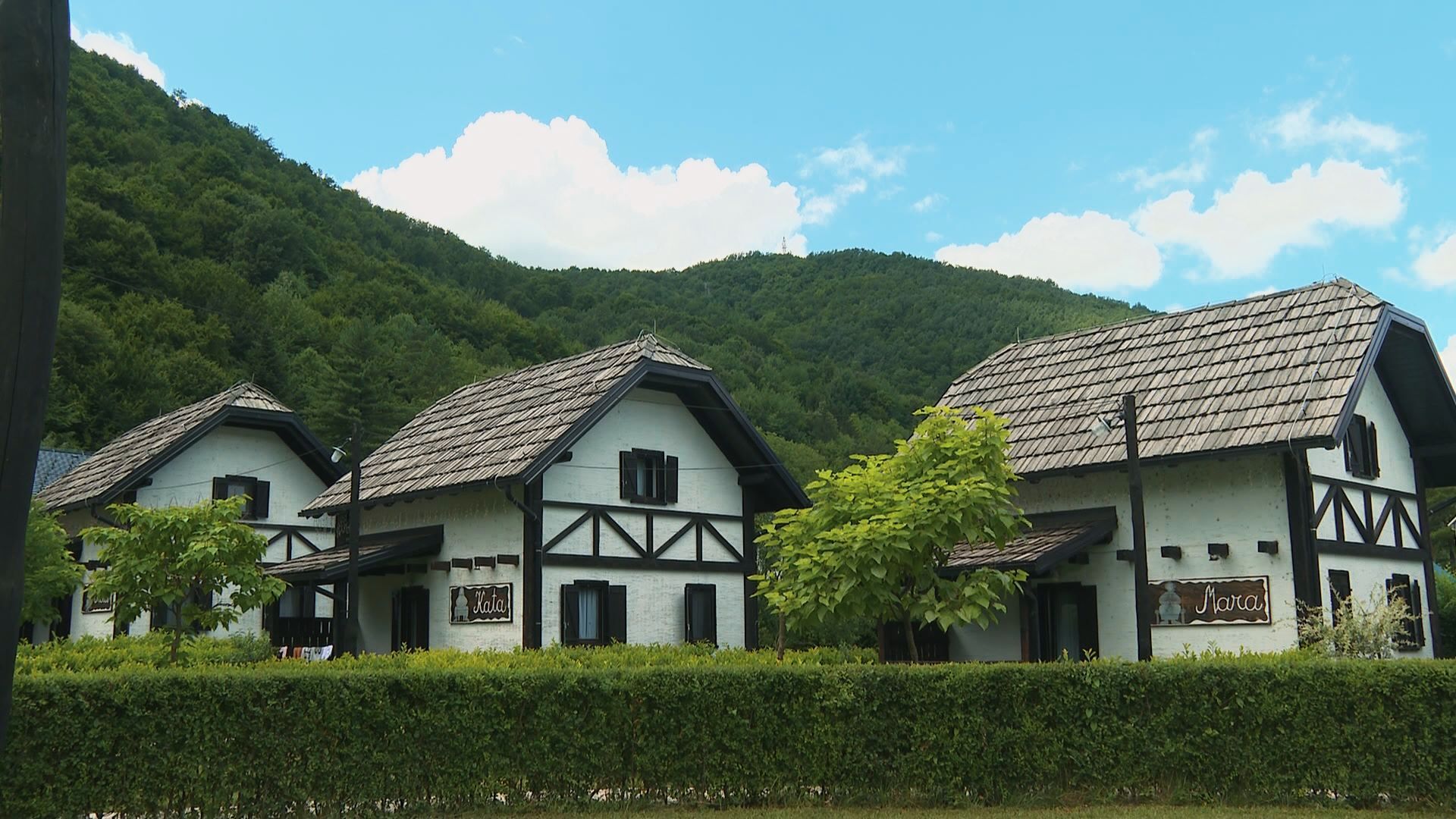 'Pronađi zabavu' s nama! Vodimo vas u turističko naselje 'Natura Art', bihaćku oazu prirode i zabave
