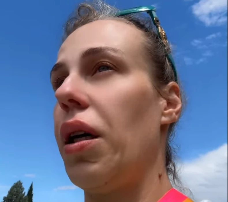 Bukvalno sam počela da snimam storije od straha da me ne udari.