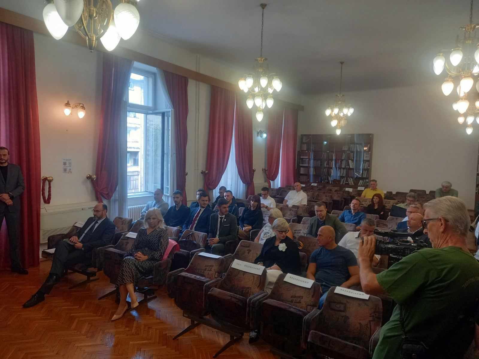 On će će naslijediti Rifata Škrijelja koji je bio na ovoj poziciji prethodnih osam godina