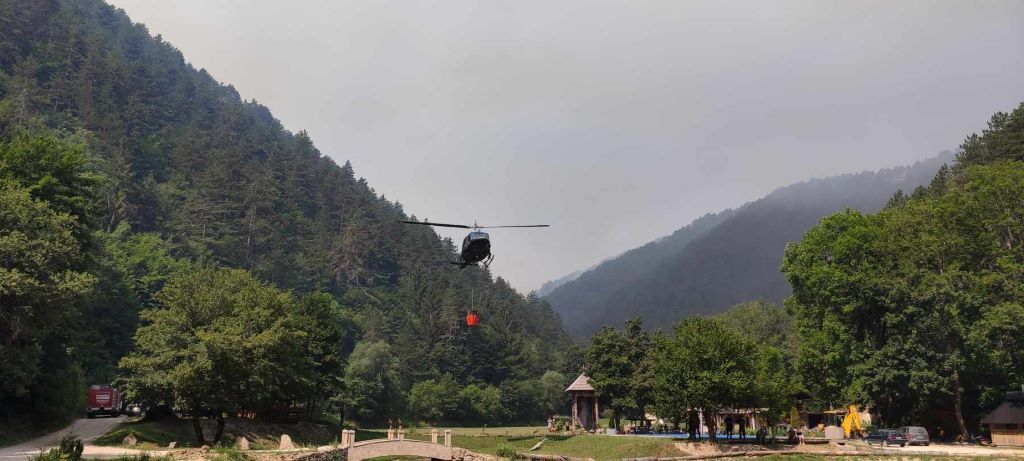 Požar u Bugojnu gase helikopteri OSBiH: Ajkunić za Hayat.ba o situaciji na terenu