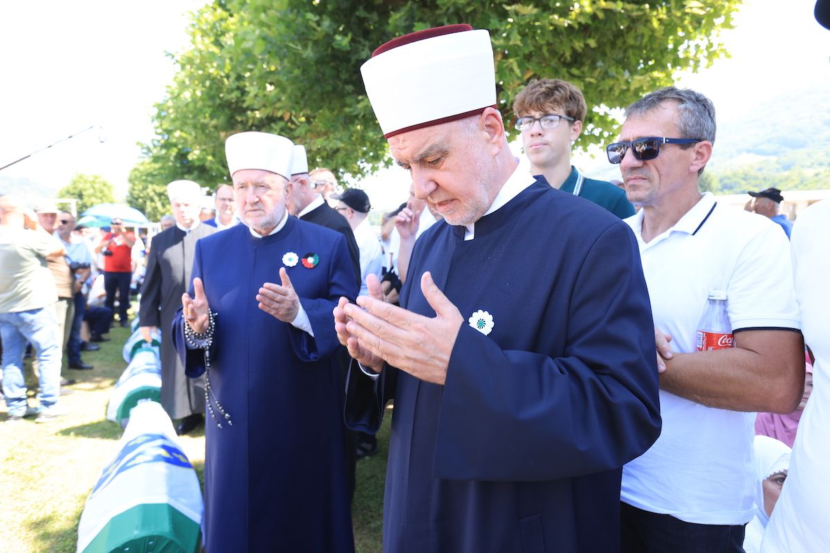 U obraćanju je istakao da je genocid u Srebrenici svjetski priznata činjenica