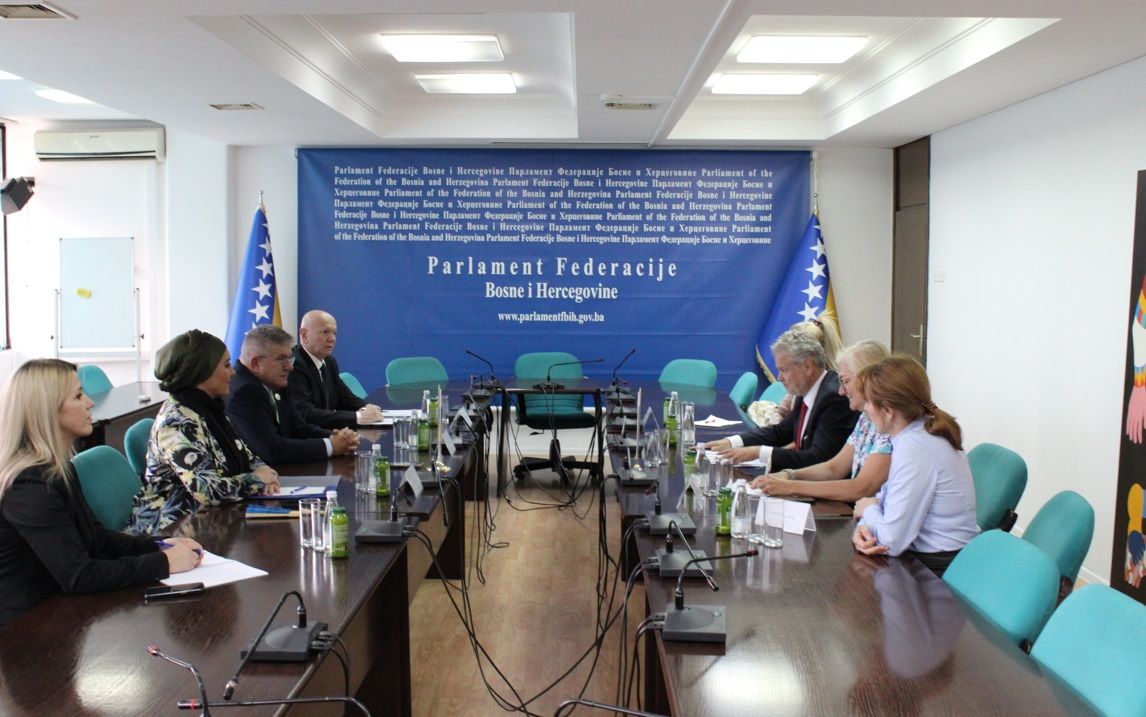 Delegacija EU na čelu sa ambasadorom Sattlerom je izrazila jasnu podršku rukovodstvu Predstavničkog doma 