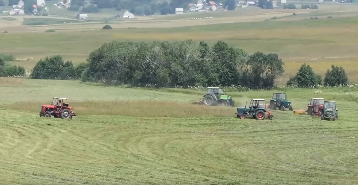 U selu Kute se komšije druže i paze, ali i pomažu                                                                                  