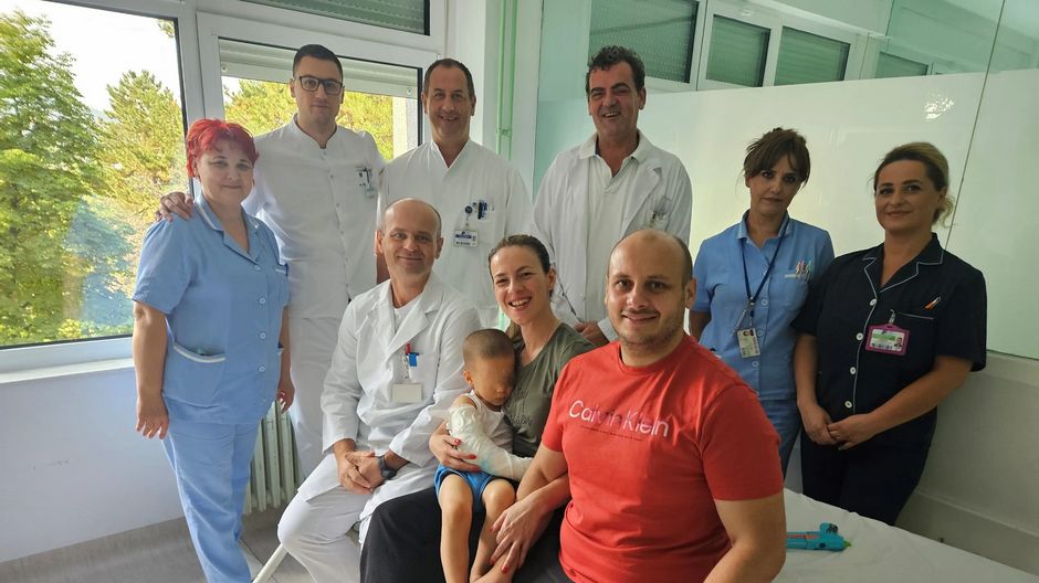 Roditelji dječaka izrazili su zahvalnost ljekarima i medicinskom osoblju KCUS-a                                    