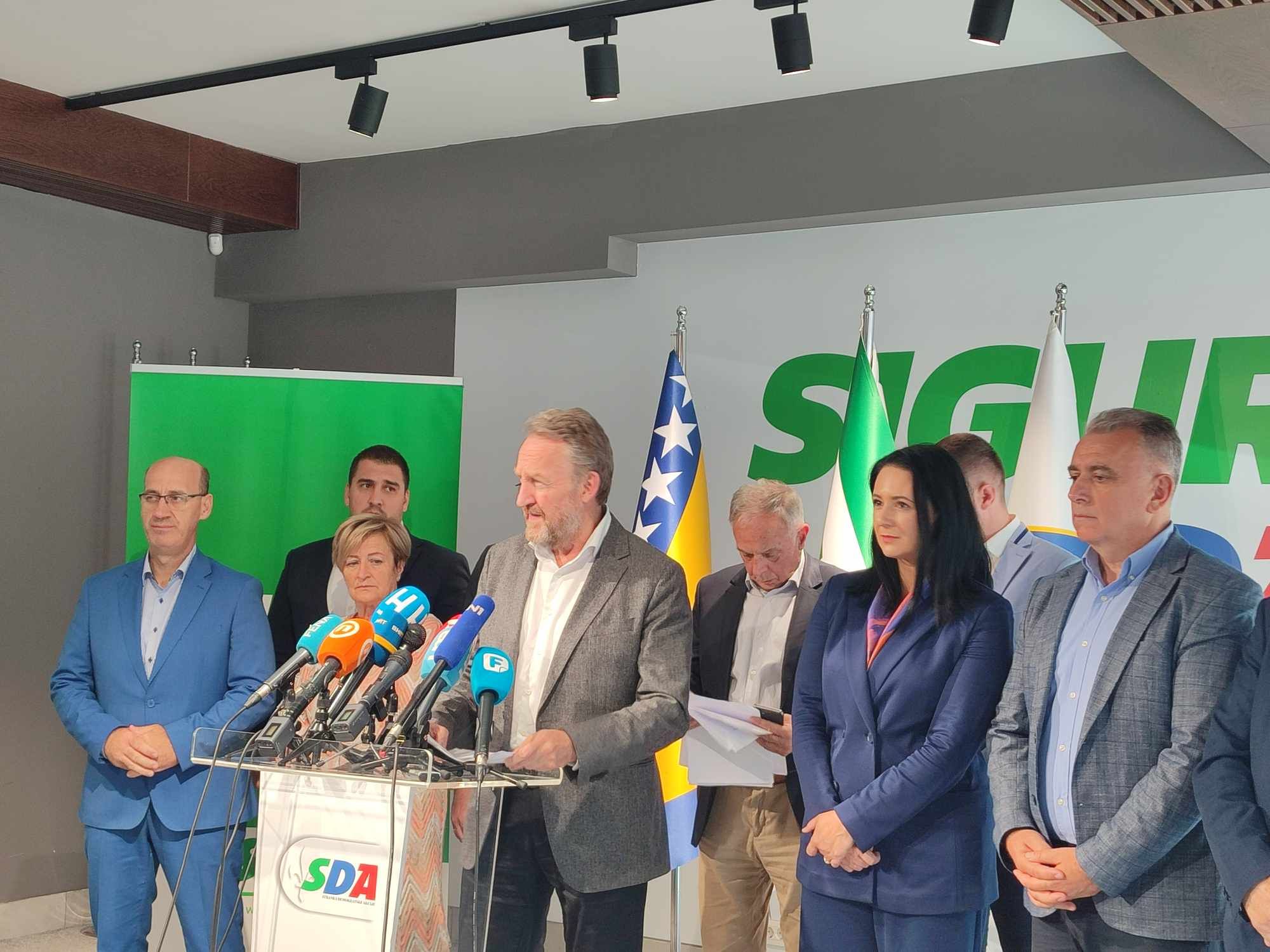 Izetbegović: Žele destabilizirati BiH i njen dio pripojiti Srbiji