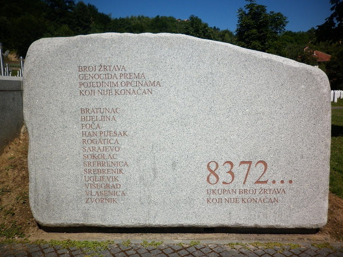 Priča o Srebrenici ne treba biti ispričana samo zbog Srebrenice. Čak ni zbog žrtava. Preživjeli Srebreničani ionako znaju sve krugove pakla kroz koje su prošli 