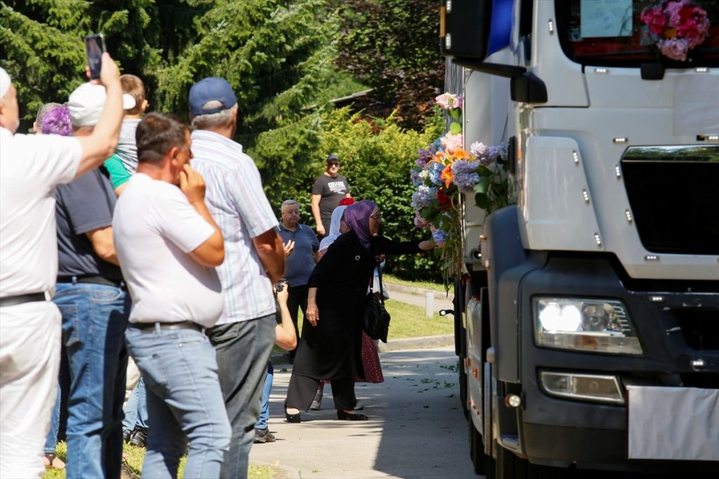 Očekivani dolazak kolone u Srebrenicu je u popodnevnim satima.