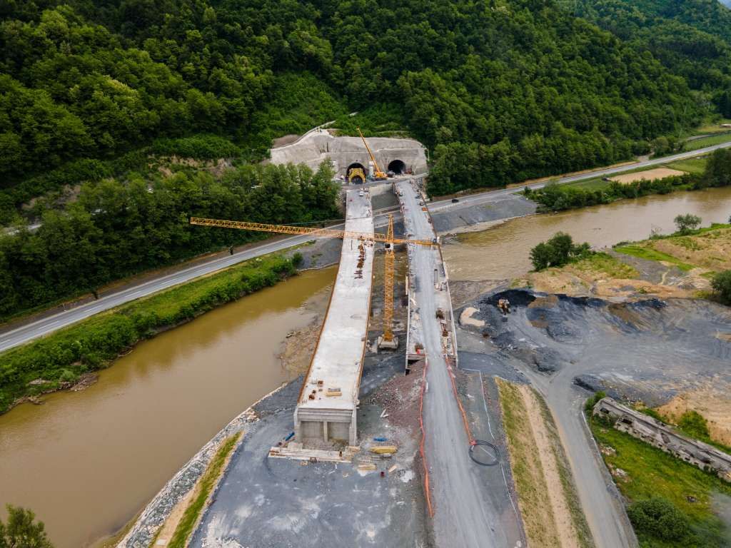 Ceremonija povodom završetka probijanja najdužeg tunela na Koridoru Vc - tunela Golubinja (3.610,3 metra) bit će upriličena sutra kod Nemile.
