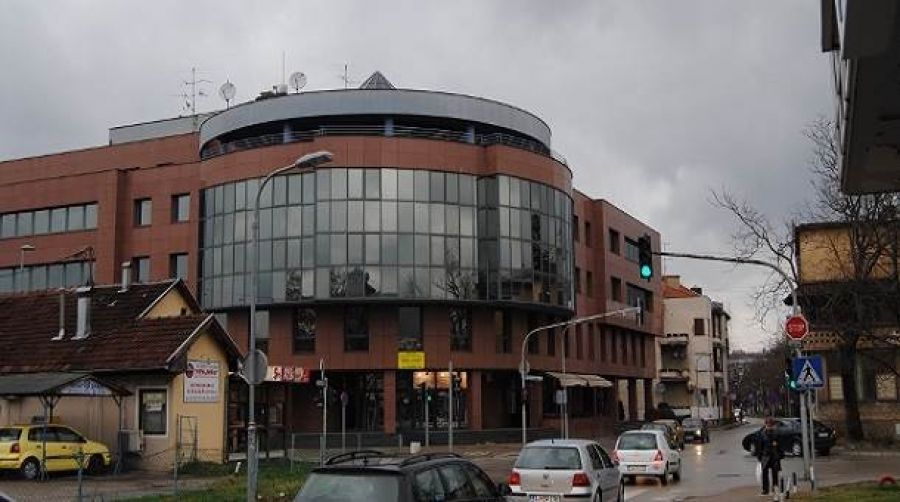 Prva na “listi” za povećanje plate u iznosu od 50 posto je Svjetlana Perković, pomoćnik direktora UIO