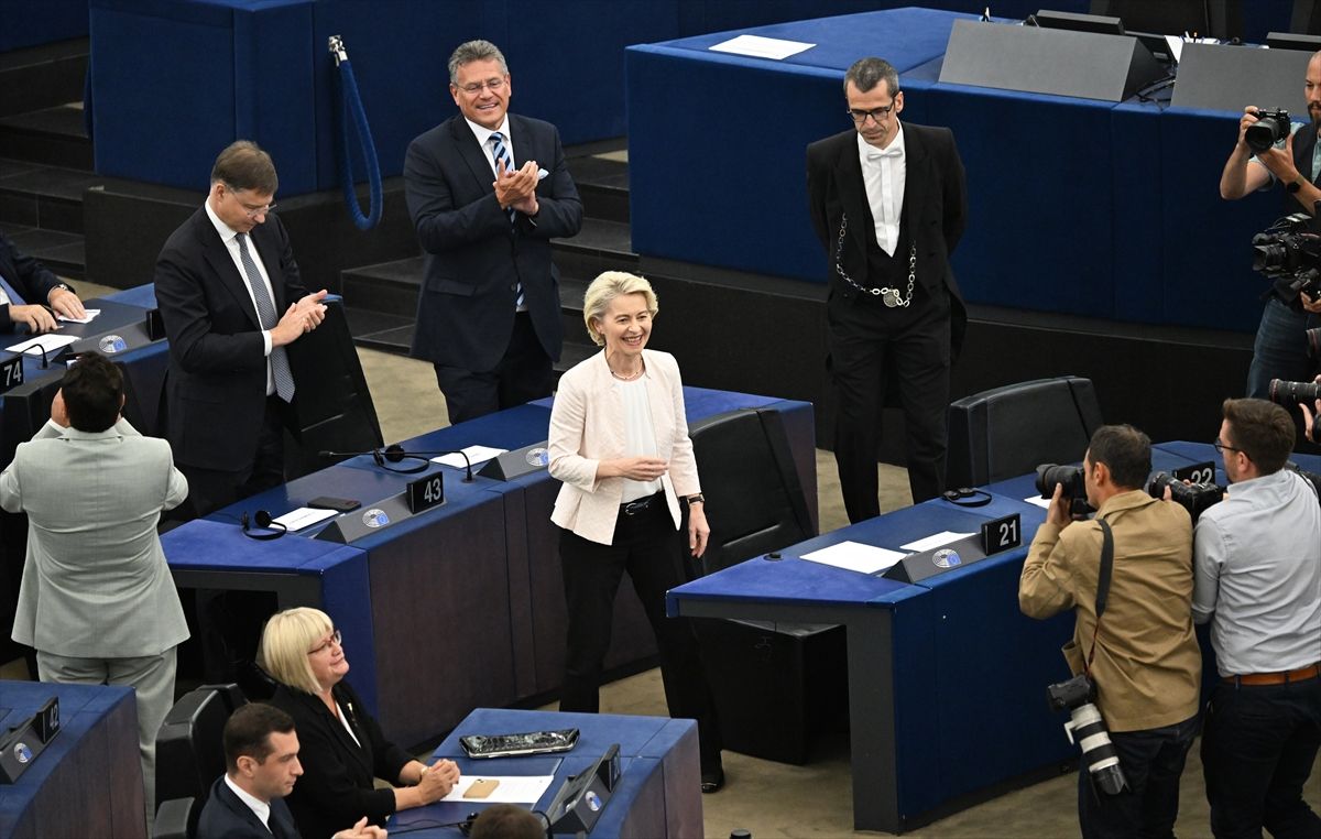 Von der Leyen se prije glasanja obratila zastupnicima u Evropskom parlamentu a govor je u velikoj mjeri posvetila sigurnosti i konkurentnosti kontinenta
