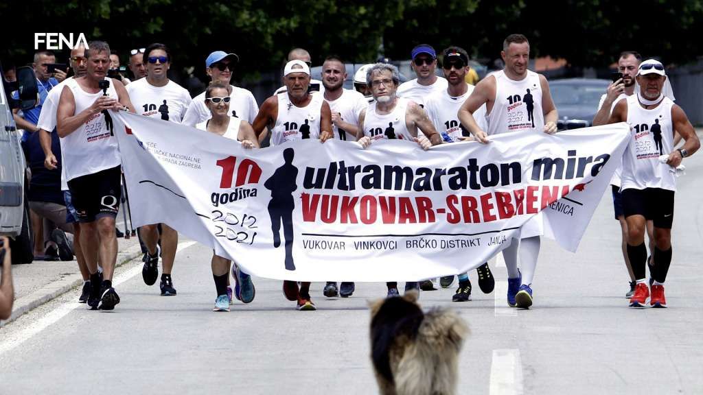 Ultramaratonci će trčati pet etapa dužine 227 kilometara i svi trče cijeli maraton kako bi odali počast žrtvama genocida.