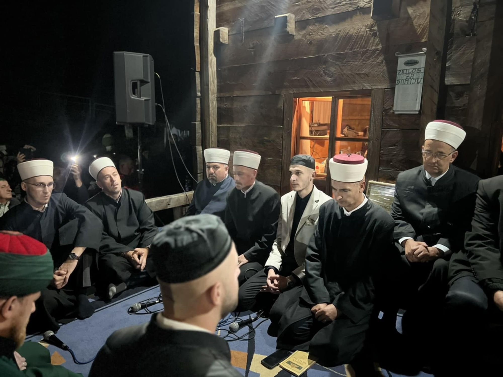 Proučen tradicionalni mevlud i zikr na Karićima: Izvor velike inspiracije i duhovnosti