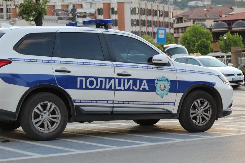 Policijski službenici PS Zemun donijeli su rješenje o zadržavanju okrivljenih 