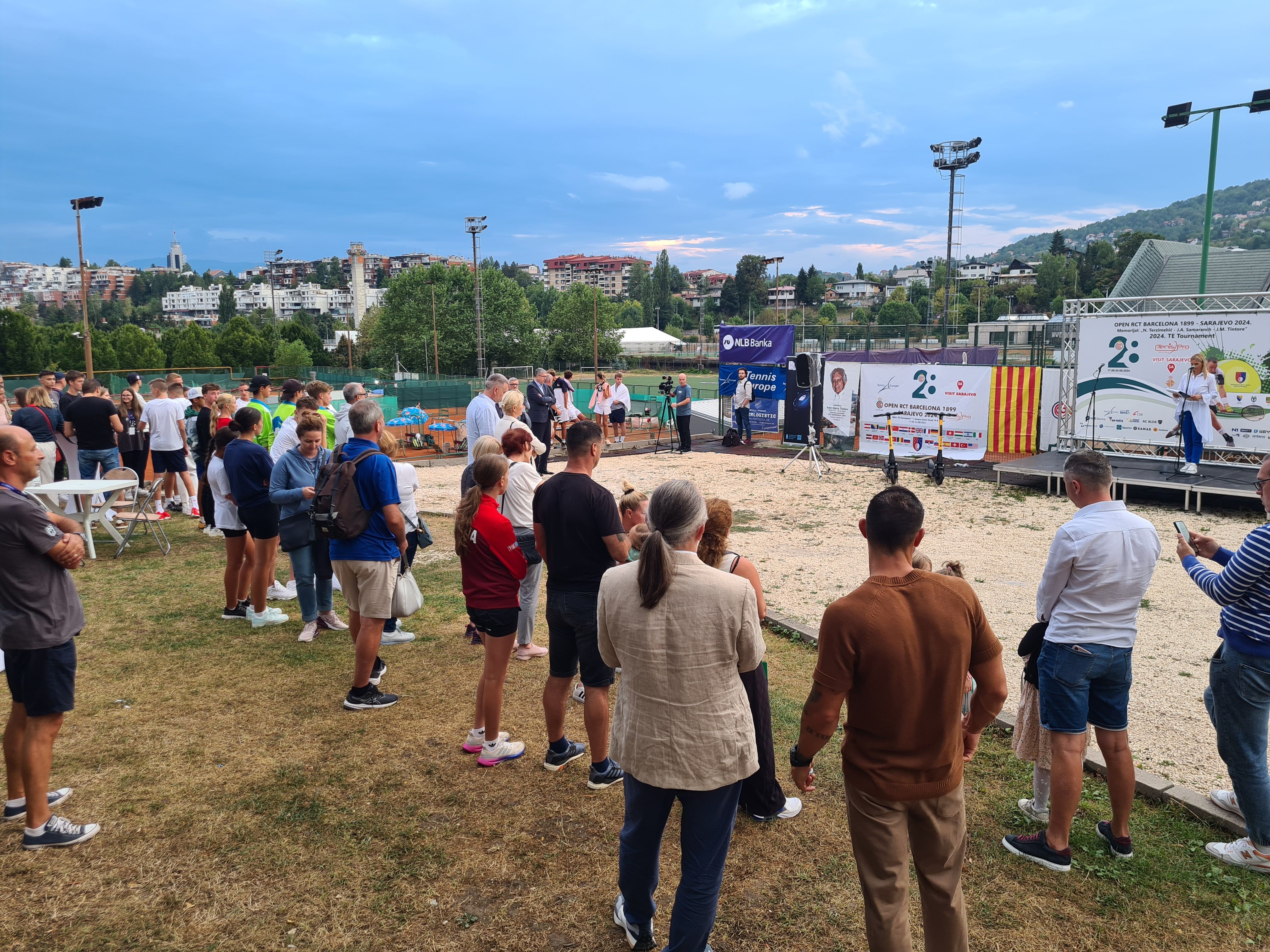 Turnir se održava u Sarajevu od 17. do 24. augusta 2024. godine, uz učešće više od 100 najboljih mladih tenisera iz 30 evropskih zemalja