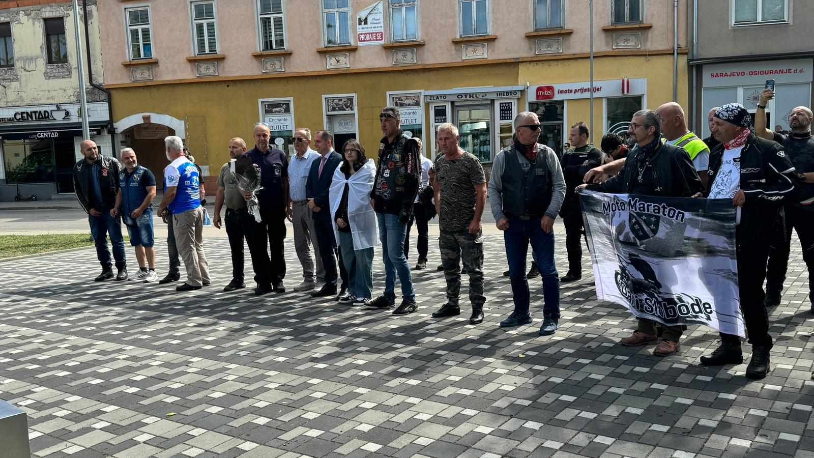 Krenuo Moto maraton 'Dani slobode': Učesnici odaju počast poginulim borcima BiH
