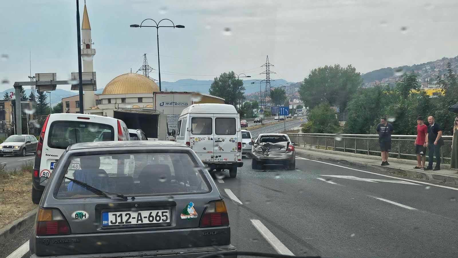 Prilikom sudara pričinjena je manja materijalna šteta