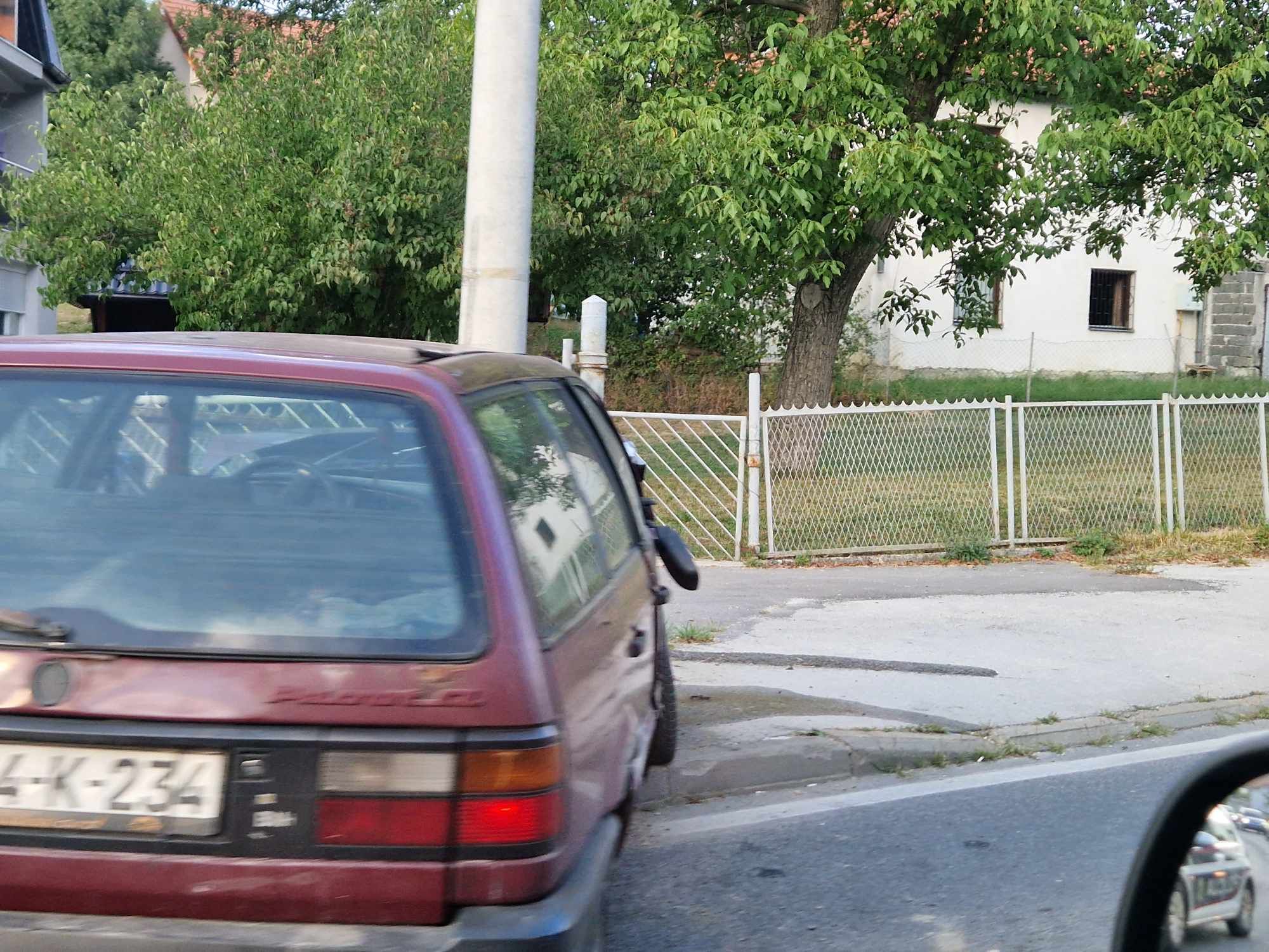 Vozači, oprez: Velike gužve prema Sarajevu zbog saobraćajne nezgode