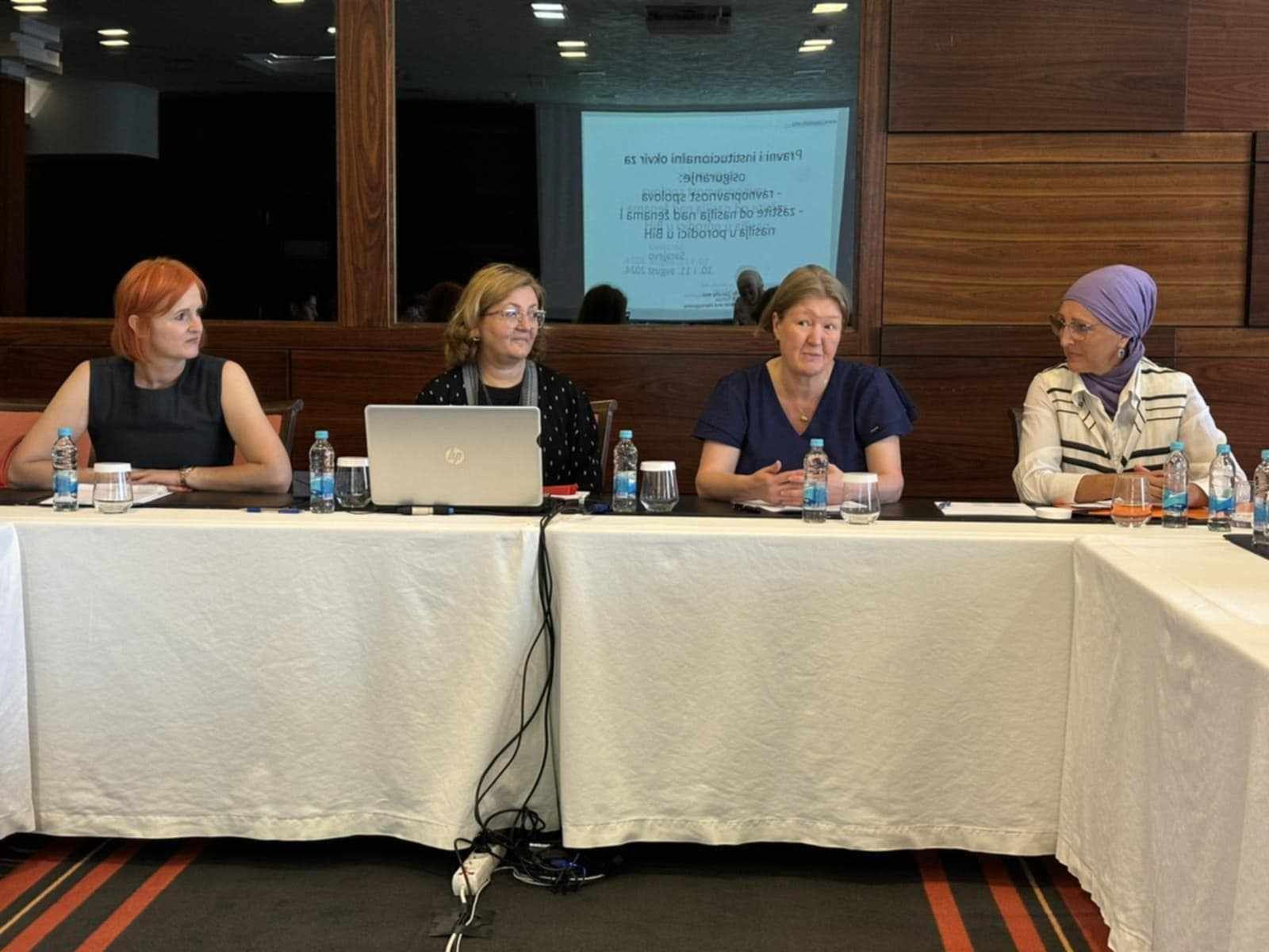 Članice organizacije Žene SDA BiH na radionici o temi rodno zasnovanog nasilja u BiH
