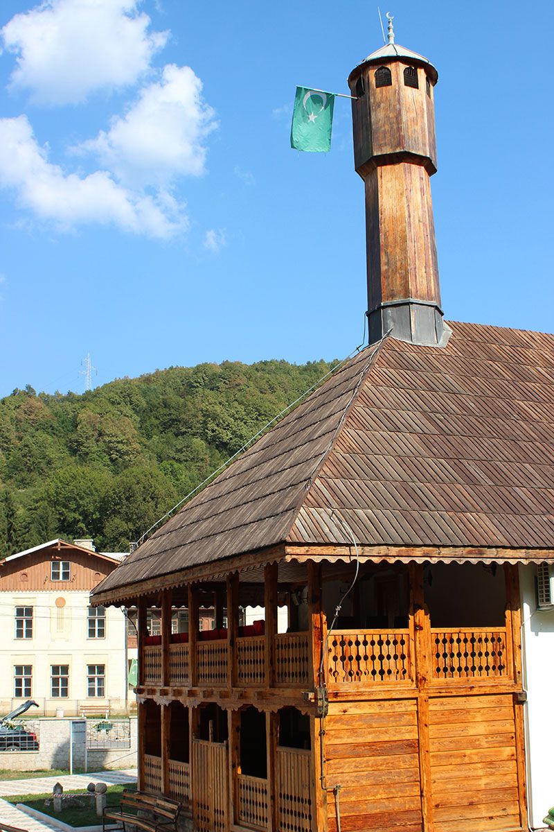 Bili smo u džamiji gdje je sultan Fatih klanjao džumu: Sutra dolaze brojni vjernici
