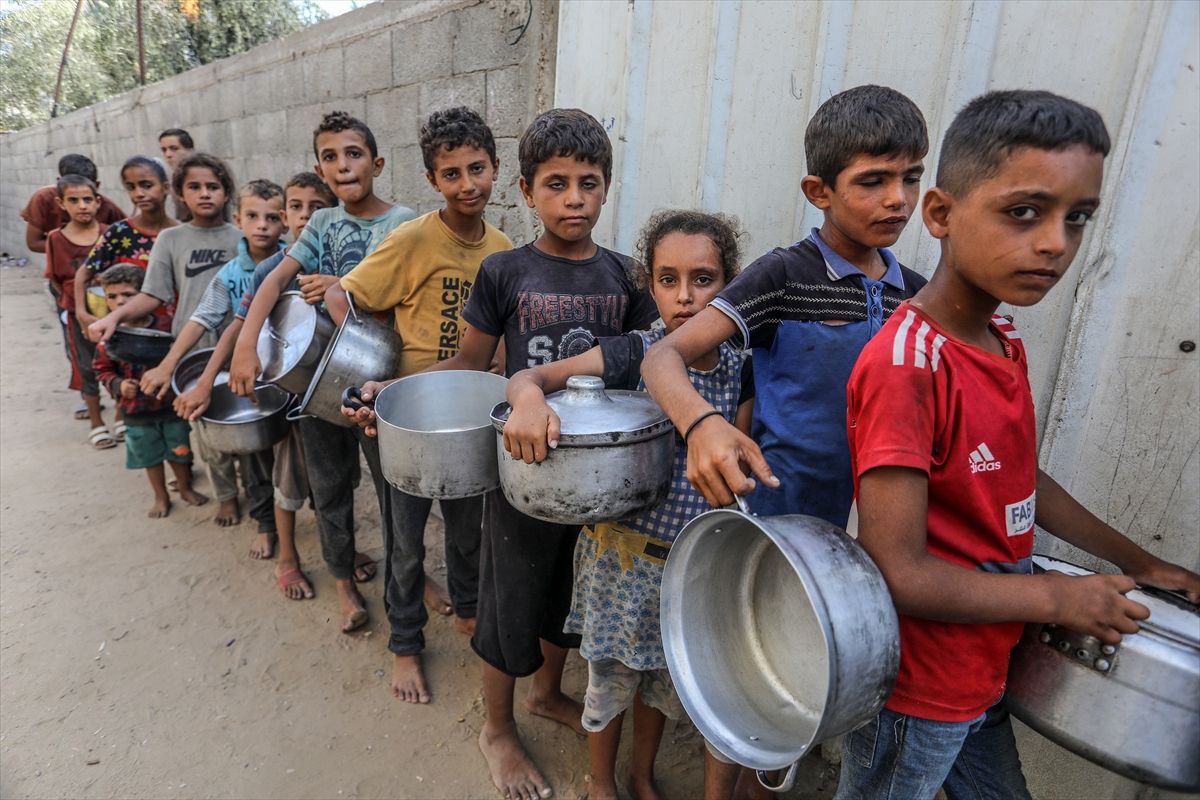 Palestinci sve teže dolaze do hrane i drugih potrepština zbog izraelskih napada i embarga nametnutog na palestinskoj teritoriji