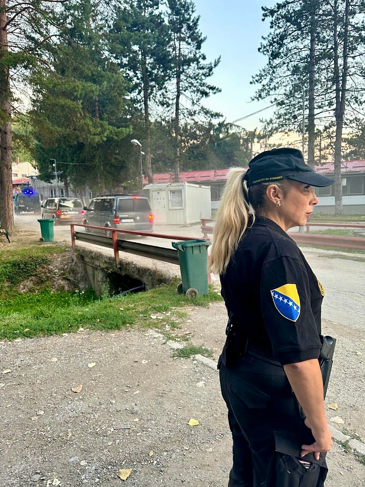 Tom prilikom je pronađeno 30 migranata koji će biti predmetom daljeg rada pripadnika Službe za poslove sa strancima, od kojih će neki biti smješteni u Imigracioni centar