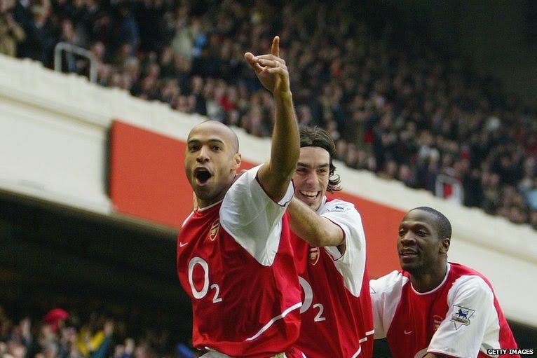 Arsenal je osvojio titulu prvaka bez poraza. Osvojili su 90 bodova uz 26 pobjeda i 12 remija i postali 'Nepobjedivi'. 