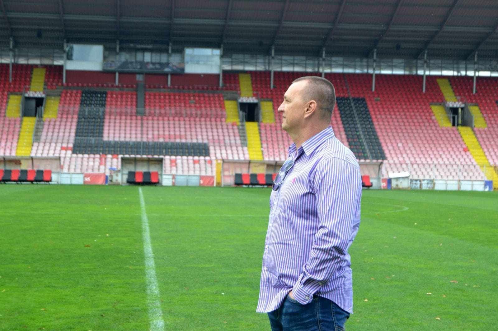 Sa raznim ekipama Beno je osvojio najbolje turnire širom Bosne i Hercegovine.