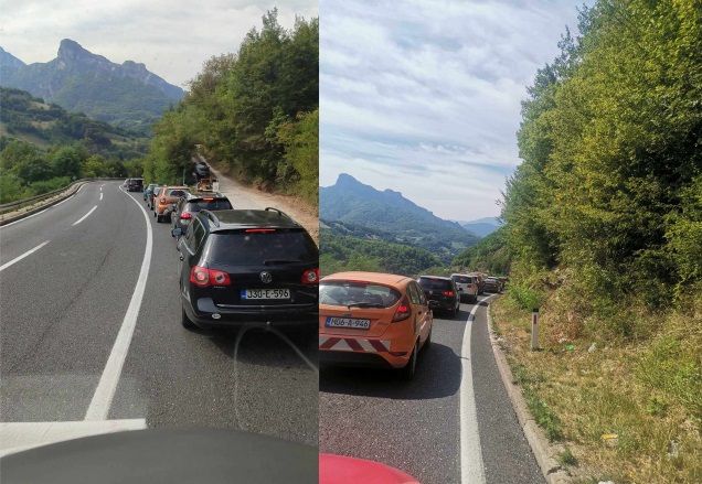 Kako navode iz BIHAMK-a, frekvencija vozila koja se kreću na ovom putnom pravcu je pojačana posljednjih nekoliko dana zbog godišnjih odmora