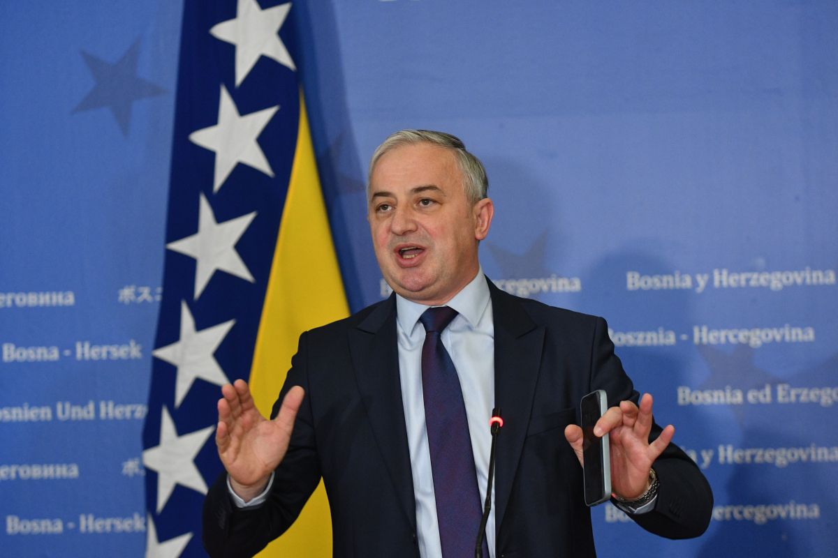 Komentar na Dodikovo druženje sa samim sobom zatražili smo od Branislava Borenovića, lidera PDP-a
