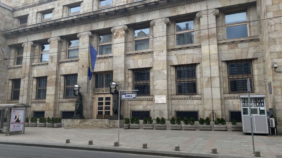 Godišnja stopa rasta ukupnih kredita u šestom mjesecu iznosila je 9,2 odsto, nominalno 2,09 milijardi KM