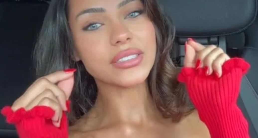 Kada je napokon došlo vrijeme za večeru s njegovim roditeljima, Dina je bila iznimno nervozna