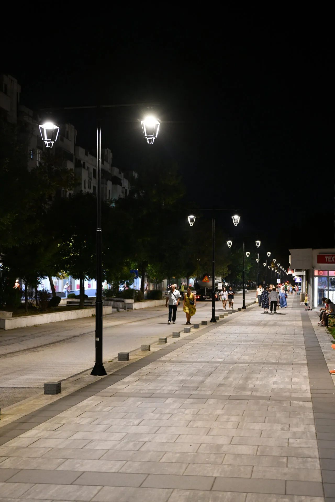 Nova LED rasvjeta u 12 ulica na području mjesnih zajednica Dobrinja C i D