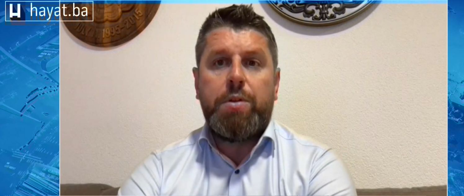 Potpredsednik bosanskohercegovačkog entiteta RS Ćamil Duraković gostovao je večeras u emisiji „7 plus“
