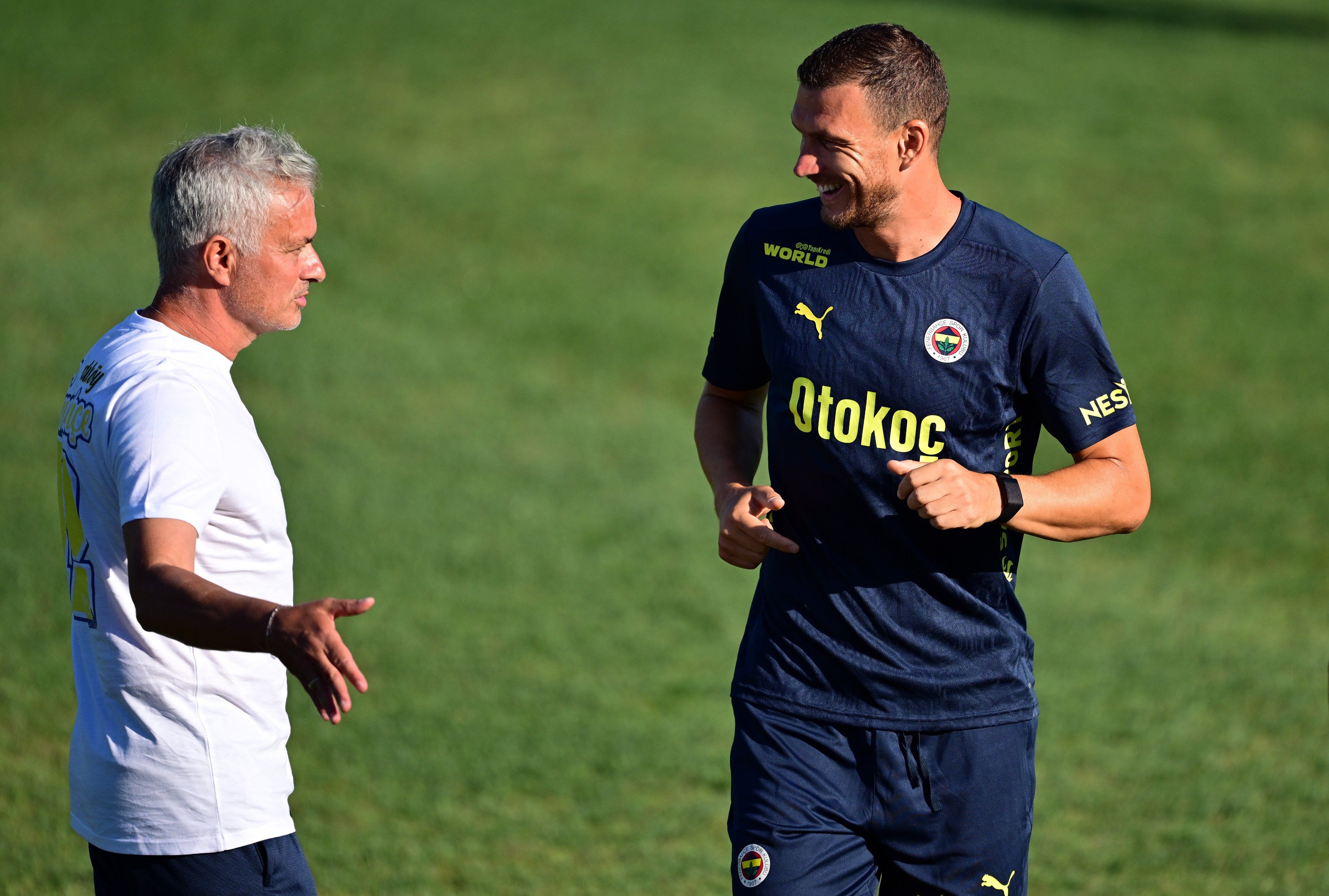 Manchester United će se suočiti sa  Portom i Fenerbacheom naših nogometaša Edina Džeke i Radeta Krunića