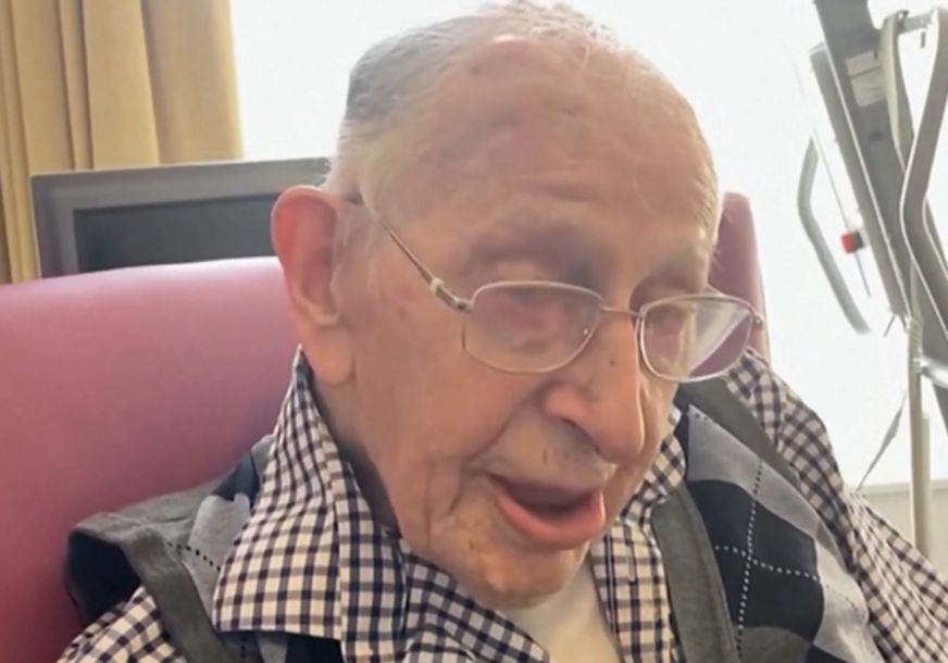 Ne osjećam te godine, ne uzbuđujem se zbog toga. Vjerojatno sam zato i došao do toga. Samo to shvatam mirno kao i sve drugo, nemam pojma zašto sam tako dugo živio