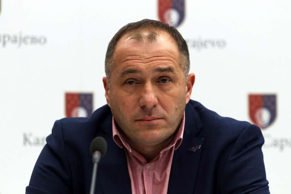 Iz Sarajevogasa su Feni kazali da je u njihovom gasnom sistemu došlo do porasta pritiska, što je jasan parametar da je gas pušten