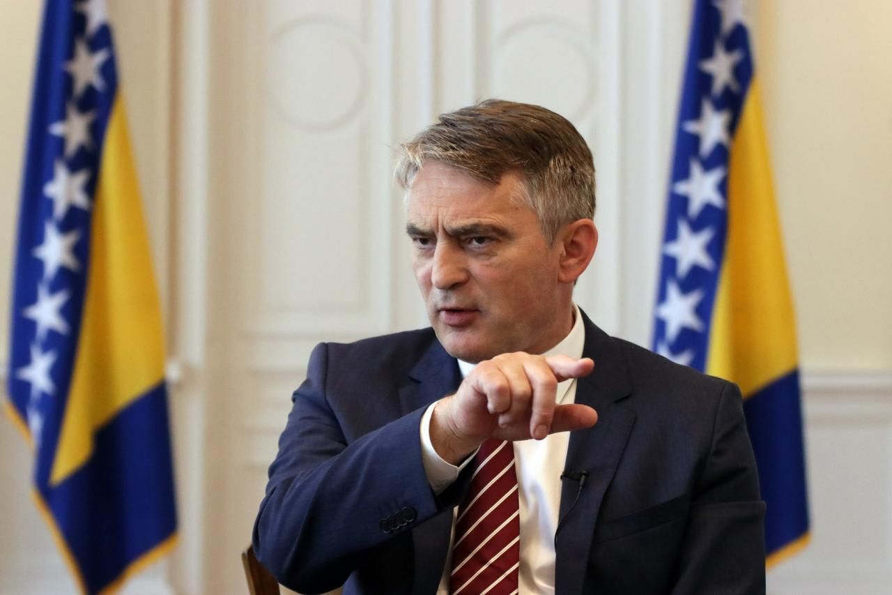 Sutkinja Fazlagić je prema optužnici i svjedočenjima, učestvovala u prevarama čime su oštećene brojne osobe u milionskim iznosima