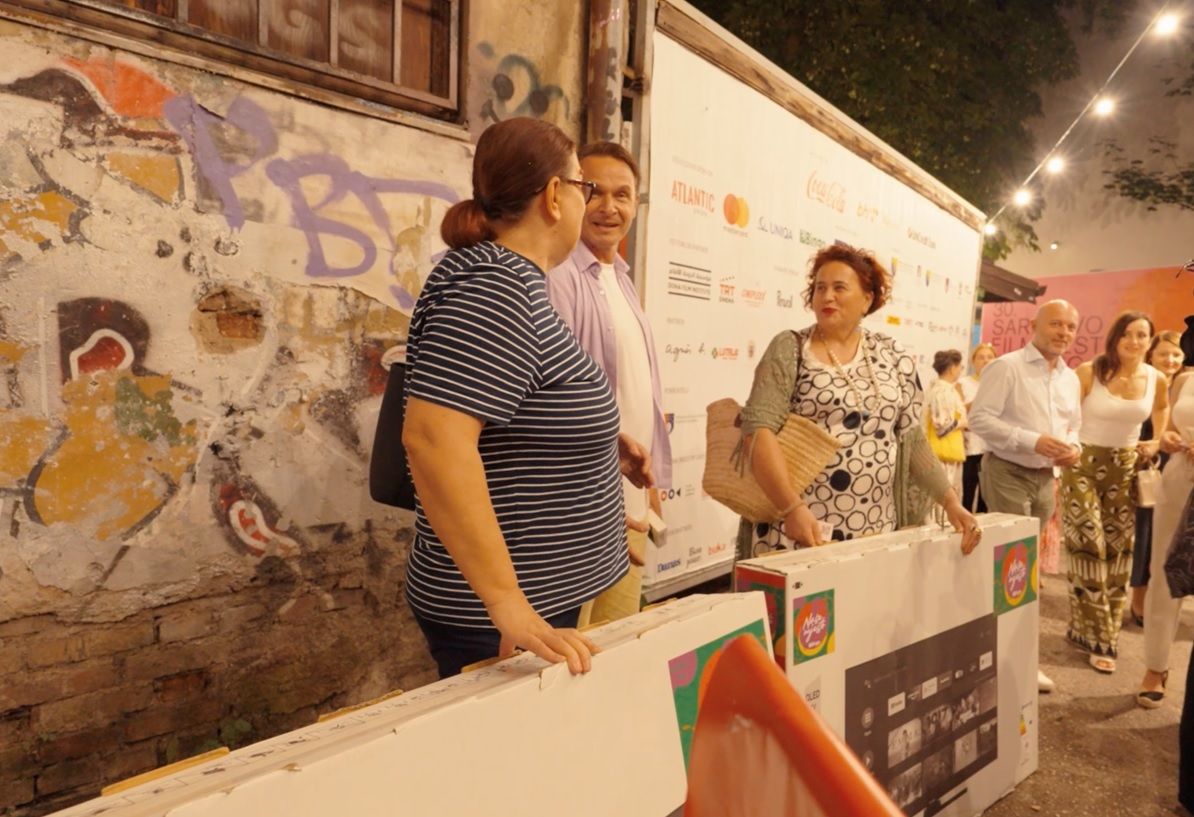 Ono kad projekcija filma na SFF postane Naše mjesto                                                                      