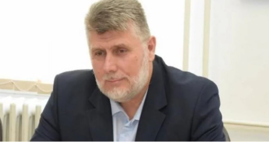 To znači da aktuelni direktor, kadar Naroda i Pravde Enver Hadžiahmetović, više nije direktor ove policijske agencije
