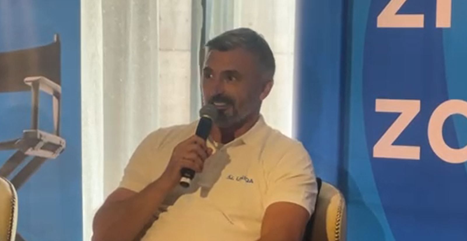 Večeras će prošetati sa suprugom crvenim tepihom ispred Narodnog pozorišta