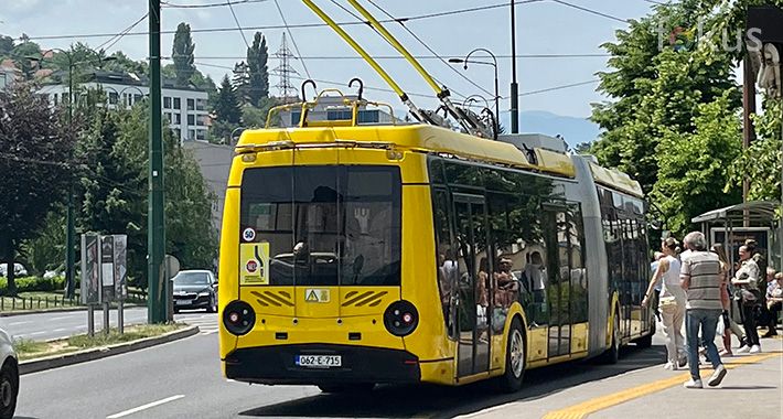 U vrijeme obustave saobraćaja trolejbusi će saobraćati samo na relaciji Otoka – Dobrinja, saopćeno je iz GRAS-a