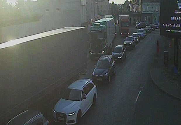-	Zbog radova na sanaciji kolovoza na platou naplatnog mjesta Lepenica, na autoputu A-1, saobraćaj je obustavljen do 8 sati