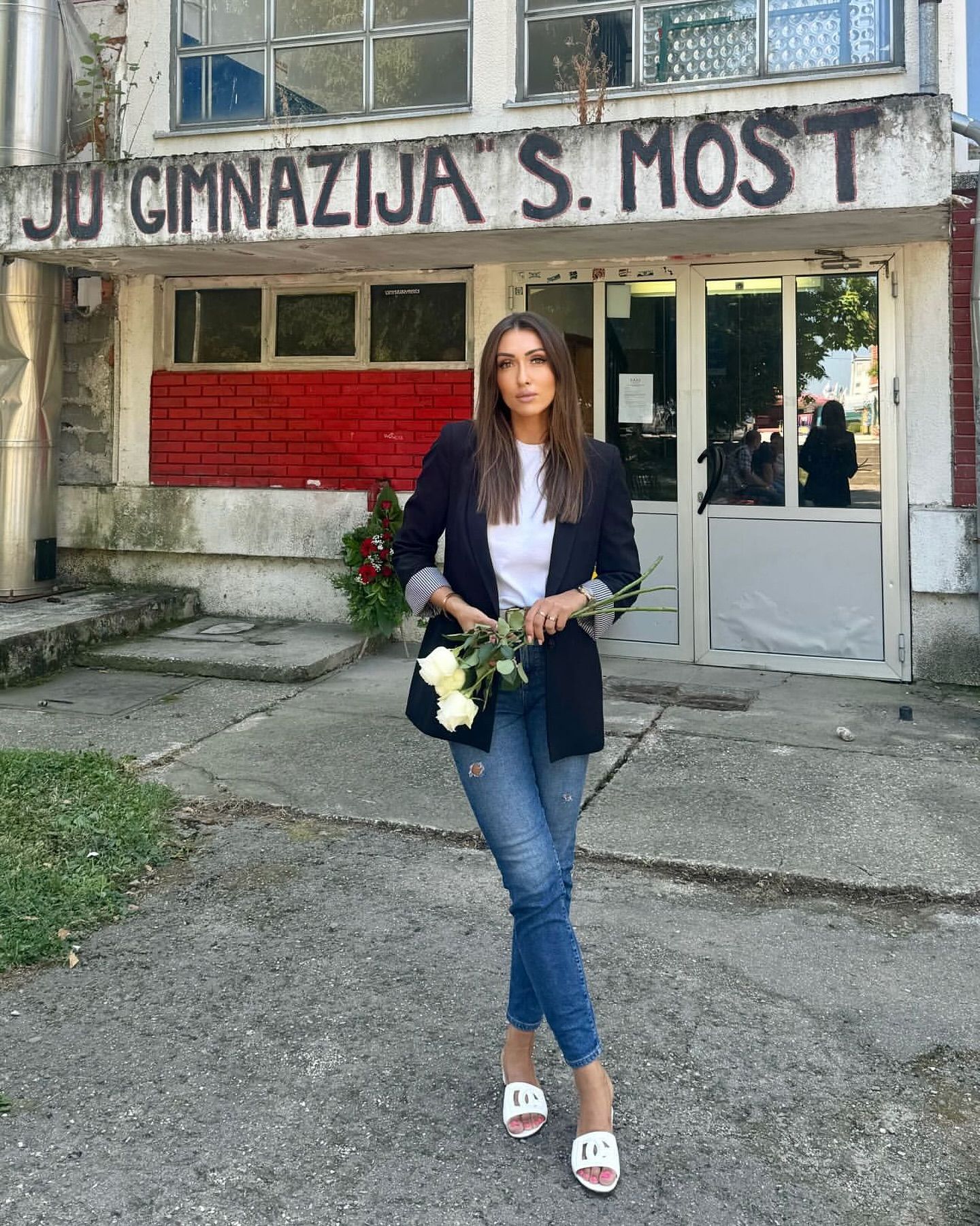 Hana Hadžiavdagić u Sanskom Mostu: Mali grad zavijen u crno, dok Sarajevo slavi